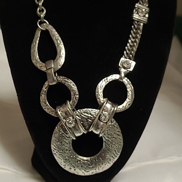 Statement silver tone, multiple disks - Picture 2 of 5